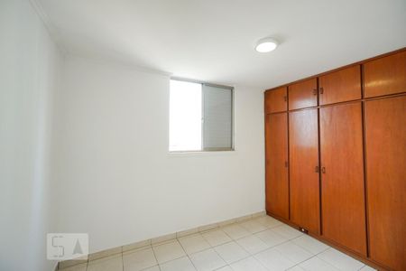 Apartamento à venda com 50m², 2 quartos e 1 vagaQuarto 02