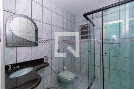 Banheiro de casa para alugar com 1 quarto, 33m² em Jardim Elba, São Paulo