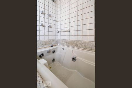 Apartamento à venda com 305m², 4 quartos e 3 vagasSuíte