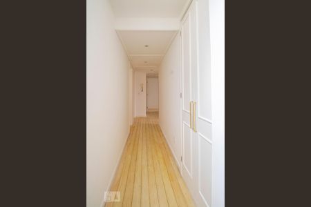 Apartamento à venda com 305m², 4 quartos e 3 vagasCorredor