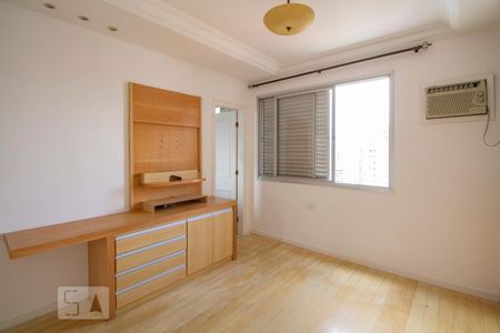 Apartamento à venda com 305m², 4 quartos e 3 vagasSuíte