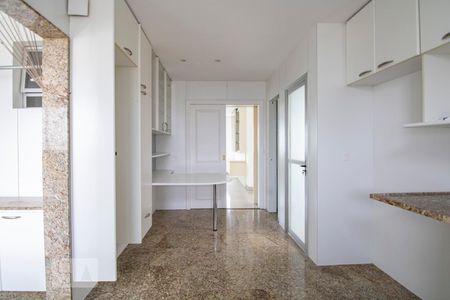 Apartamento à venda com 305m², 4 quartos e 3 vagasCozinha