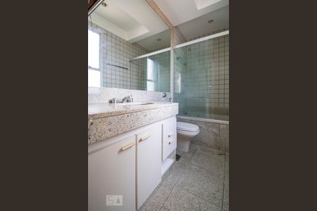 Apartamento à venda com 305m², 4 quartos e 3 vagasSuíte