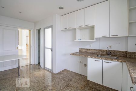 Apartamento à venda com 305m², 4 quartos e 3 vagasCozinha