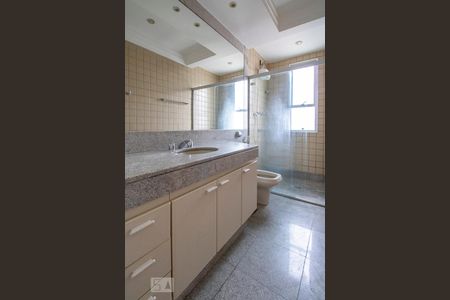 Apartamento à venda com 305m², 4 quartos e 3 vagasBanheiro Social