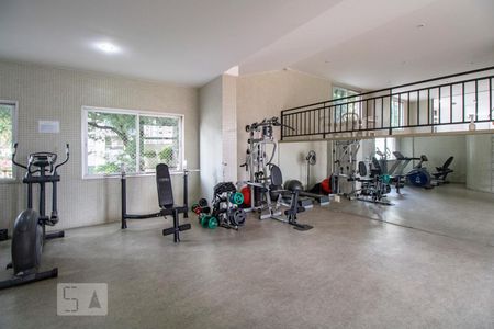 Apartamento à venda com 305m², 4 quartos e 3 vagasÁrea comum - Academia