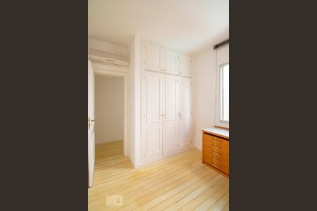 Quarto 01 de apartamento à venda com 4 quartos, 305m² em São Pedro, Belo Horizonte