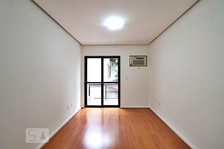 Sala de apartamento para alugar com 2 quartos, 74m² em Recreio dos Bandeirantes, Rio de Janeiro