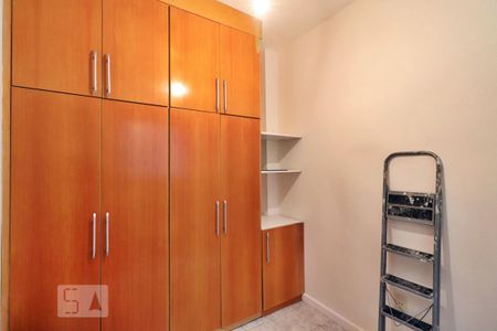 Apartamento para alugar com 74m², 2 quartos e 1 vagaQuarto de Serviço