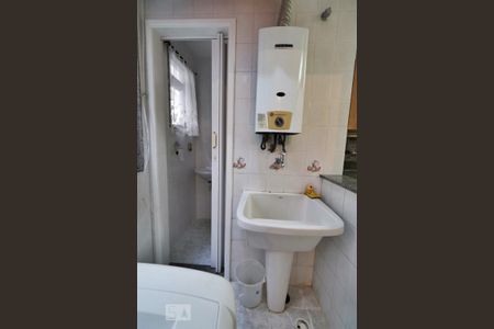 Apartamento para alugar com 74m², 2 quartos e 1 vagaÁrea de Serviço