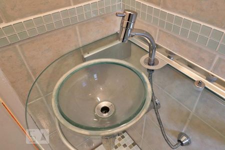 Apartamento para alugar com 74m², 2 quartos e 1 vagaBanheiro da Suíte