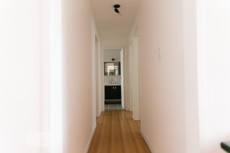 Corredor de apartamento para alugar com 3 quartos, 75m² em Ipiranga, São Paulo