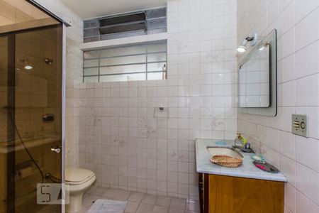 Banheiro de apartamento à venda com 3 quartos, 95m² em Santo Agostinho, Belo Horizonte