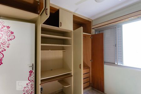 Quarto 1 - Armários de apartamento à venda com 2 quartos, 64m² em Jardim dos Oliveiras, Campinas