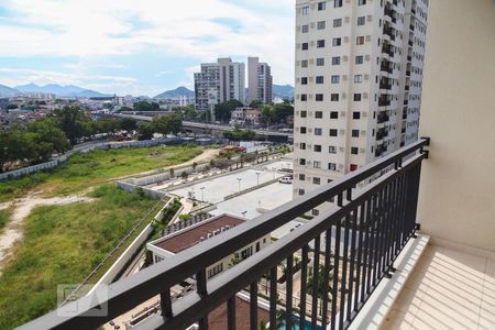 Sala varanda de apartamento para alugar com 2 quartos, 56m² em Del Castilho, Rio de Janeiro