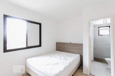 Suíte 1 de apartamento para alugar com 2 quartos, 73m² em Saúde, São Paulo