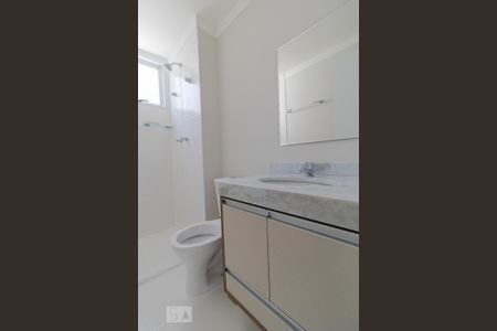 Apartamento para alugar com 71m², 3 quartos e 2 vagas Apartamento para alugar com 71m², 3 quartos e 2 vagasBanheiro da Suíte