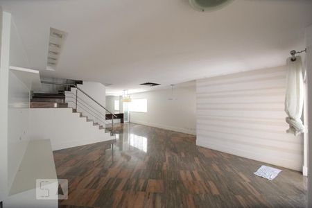 Casa de Condomínio à venda com 5 quartos, 235m² em Barra da Tijuca, Rio de Janeiro