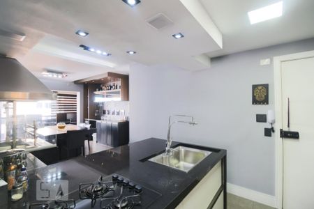 Cozinha de apartamento para alugar com 2 quartos, 90m² em Brooklin Paulista, São Paulo