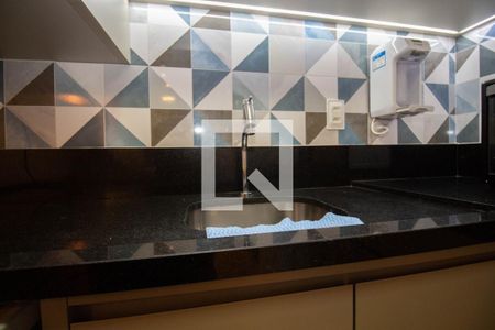 Studio para alugar com 28m², 1 quarto e 1 vaga Studio para alugar com 28m², 1 quarto e 1 vagaCozinha e Área de Serviço