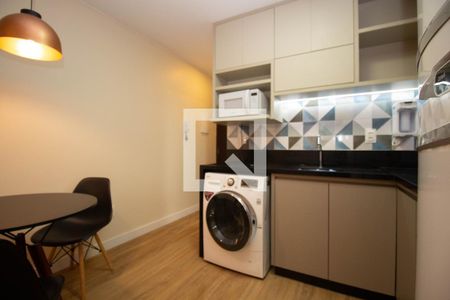 Studio para alugar com 28m², 1 quarto e 1 vaga Studio para alugar com 28m², 1 quarto e 1 vagaCozinha e Área de Serviço