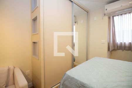 Studio para alugar com 28m², 1 quarto e 1 vaga Studio para alugar com 28m², 1 quarto e 1 vagaQuarto