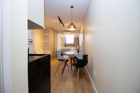 Studio para alugar com 28m², 1 quarto e 1 vaga Studio para alugar com 28m², 1 quarto e 1 vagaCozinha e Área de Serviço