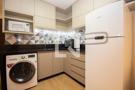 Studio para alugar com 28m², 1 quarto e 1 vaga Studio para alugar com 28m², 1 quarto e 1 vagaCozinha e Área de Serviço