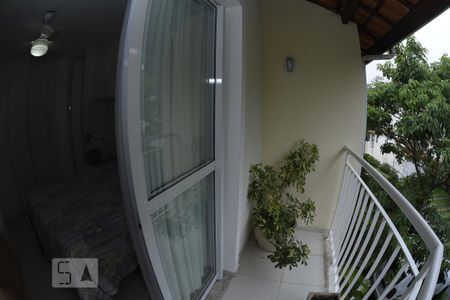 Casa de Condomínio para alugar com 4 quartos, 187m² em Pechincha, Rio de Janeiro