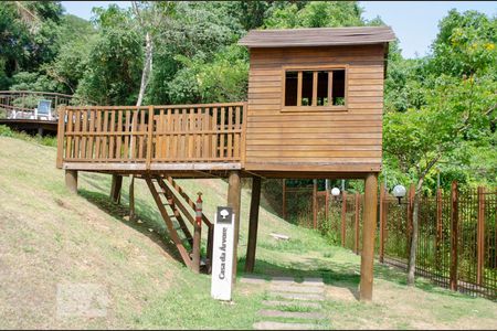 Apartamento à venda com 69m², 2 quartos e 1 vagaÁrea Comum - Playground