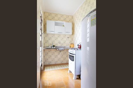 Cozinha de apartamento para alugar com 1 quarto, 40m² em Chácara das Pedras, Porto Alegre