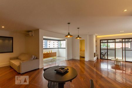 Sala de apartamento para alugar com 2 quartos, 250m² em Vila Andrade, São Paulo