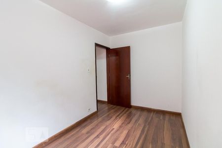 Quarto 3 de apartamento para alugar com 3 quartos, 58m² em Jardim Dourado, Guarulhos