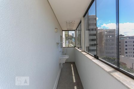 Apartamento à venda com 130m², 2 quartos e 2 vagasÁrea de Serviço