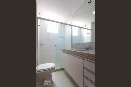 Apartamento à venda com 130m², 2 quartos e 2 vagasBanheiro da Suíte
