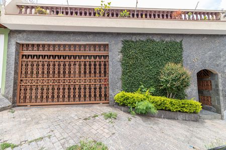 Casa à venda com 300m², 3 quartos e 3 vagasFachada