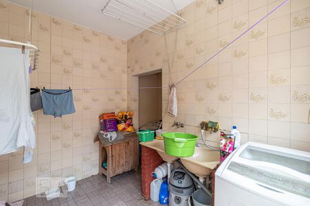 Casa à venda com 300m², 3 quartos e 3 vagasÁrea de Serviço