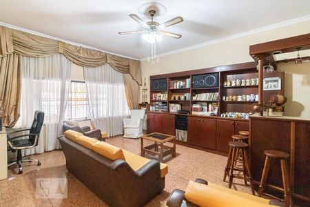 Casa à venda com 300m², 3 quartos e 3 vagasSala de Estar