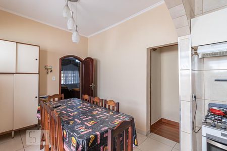 Casa à venda com 300m², 3 quartos e 3 vagasCozinha