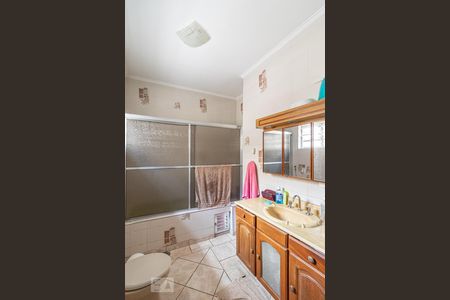 Casa à venda com 300m², 3 quartos e 3 vagasBanheiro Suite