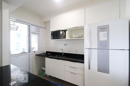 Cozinha de apartamento para alugar com 3 quartos, 93m² em Cidade Monções, São Paulo