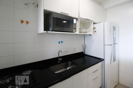 Cozinha de apartamento para alugar com 3 quartos, 93m² em Cidade Monções, São Paulo