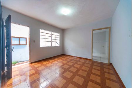 Casa à venda com 120m², 2 quartos e 2 vagasSala