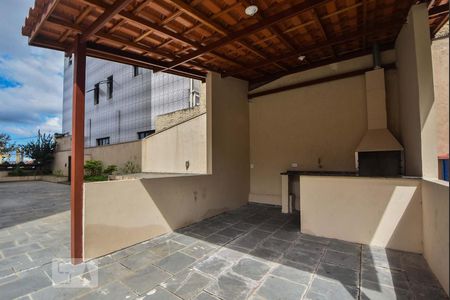 Apartamento à venda com 60m², 2 quartos e 1 vagaChurrasqueira