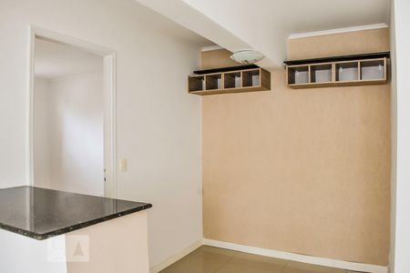 Apartamento para alugar com 70m², 2 quartos e 1 vagaSala
