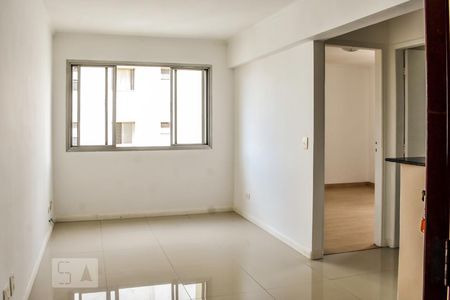 Apartamento para alugar com 70m², 2 quartos e 1 vagaSala