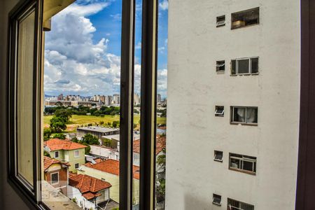 Apartamento para alugar com 70m², 2 quartos e 1 vagaSala