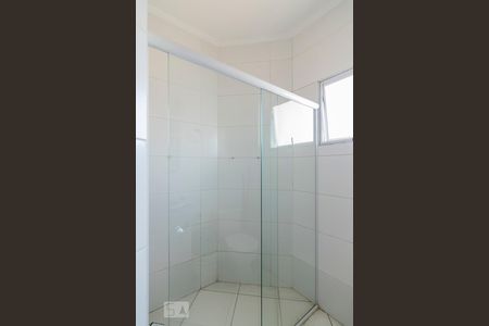 Banheiro de apartamento à venda com 2 quartos, 72m² em Vila Helena, Santo André