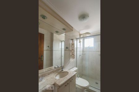 Banheiro de apartamento à venda com 2 quartos, 45m² em Centro, Osasco