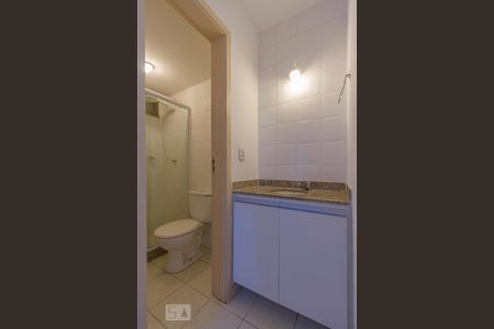 Apartamento para alugar com 60m², 2 quartos e 1 vaga Apartamento para alugar com 60m², 2 quartos e 1 vagaBanheiro